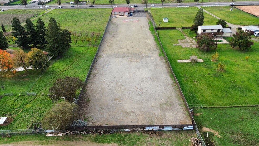 More Photos Of 6201 Bradshaw Rd, Sacramento Industrial For Sale