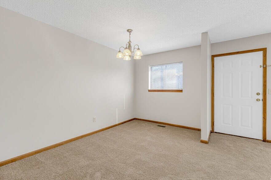 More Photos Of 1 Shagbark Ln, Seneca Apartments For Sale