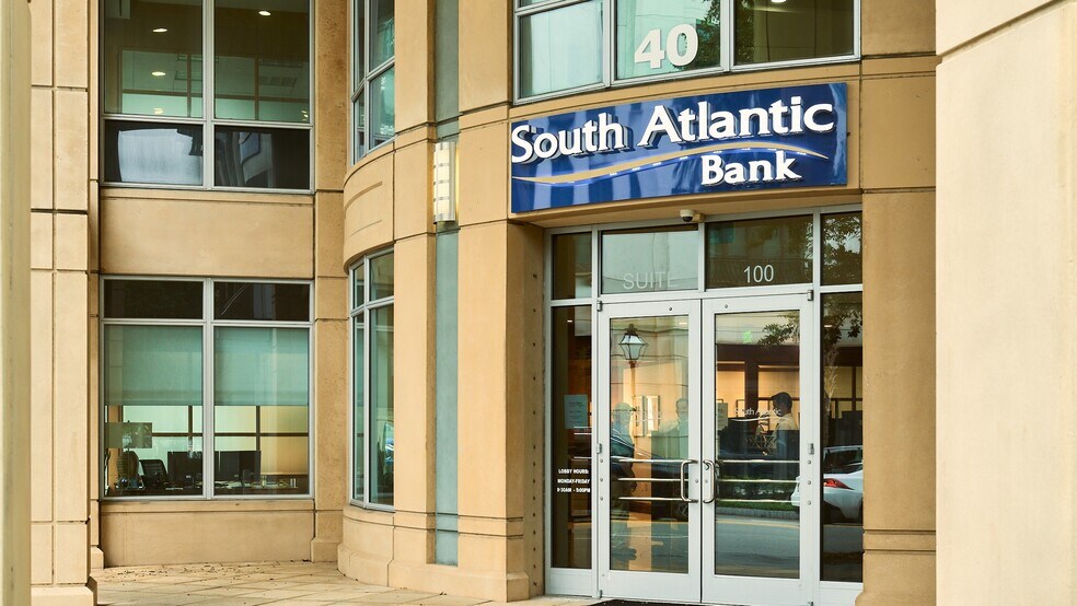 More Photos Of 40 Calhoun St, Charleston Office For Lease