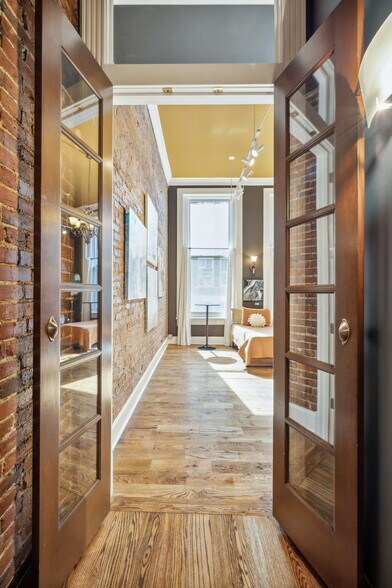 More Photos Of 208 3rd Ave N, Nashville Loft Creative Space For Sale