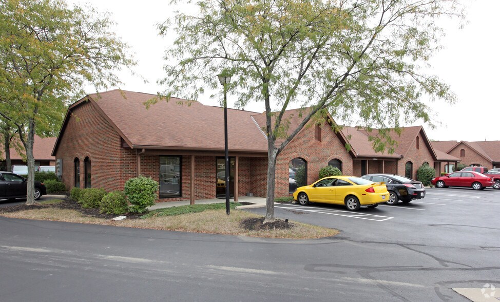 More Photos Of 3962 Brown Park Dr, Hilliard Unknown For Lease