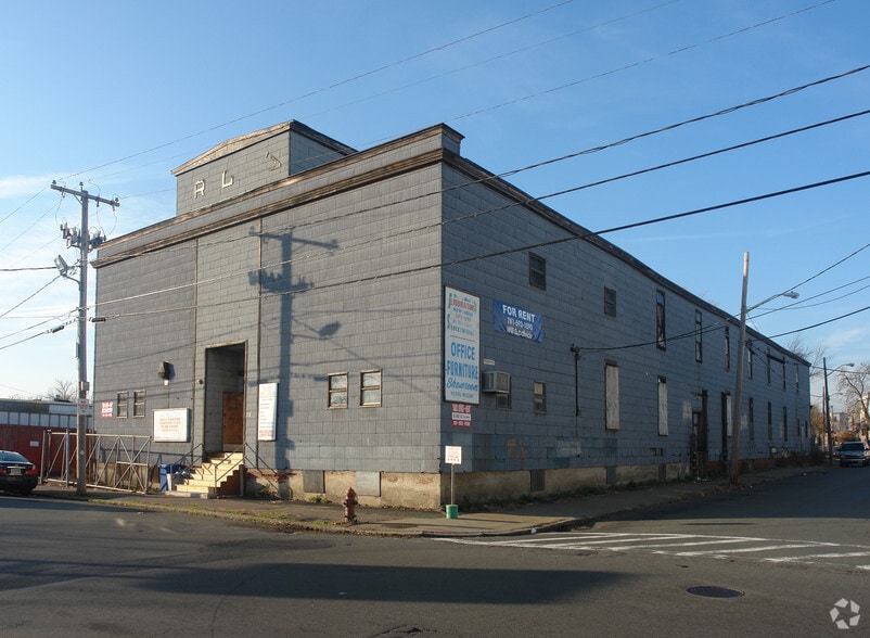 More Photos Of 29 Bennett St, Lynn Warehouse For Sale