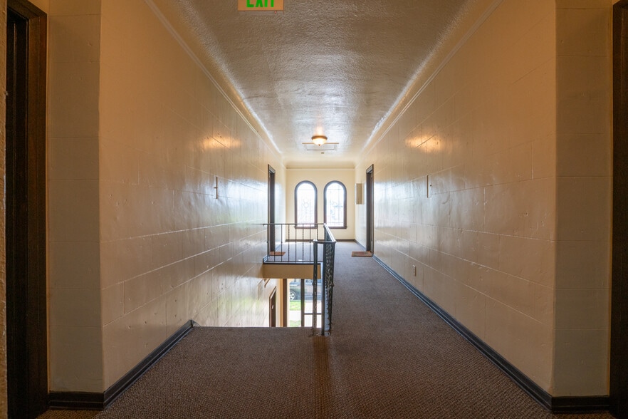 More Photos Of 2059 Cedar Ave, Long Beach Apartments For Sale