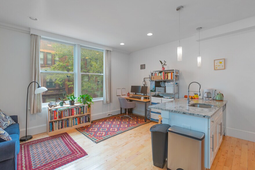 More Photos Of 2020 Locust St, Philadelphia Apartments For Sale