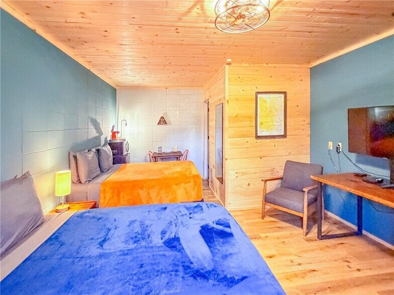 More Photos Of , Eureka Springs Unknown For Sale