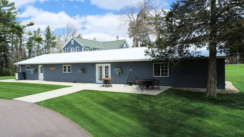 More Photos Of 3884 S Gillette Dr, Wisconsin Dells Lodge Meeting Hall For Sale
