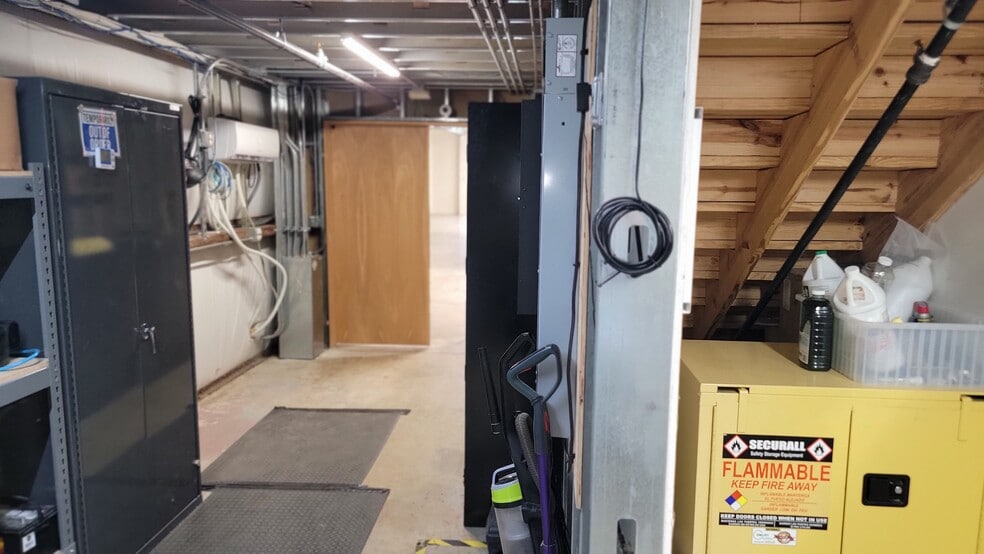 More Photos Of 443 Bastrop Hwy, Austin Flex For Lease