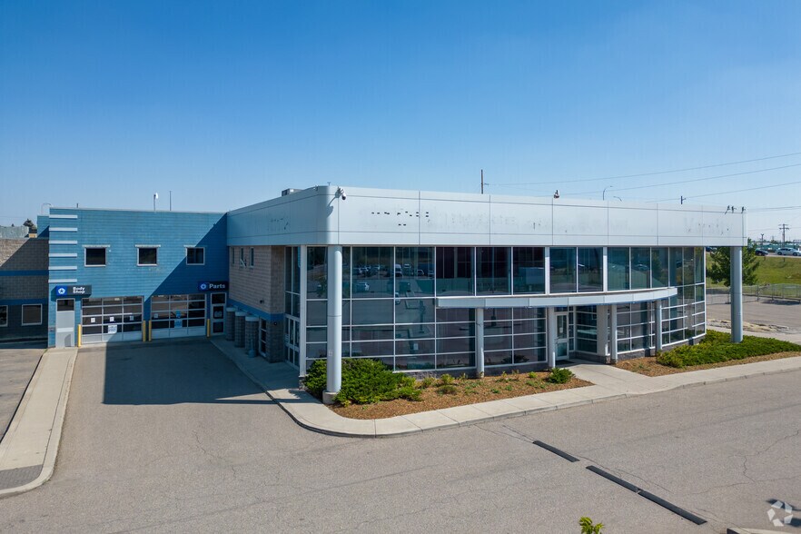 More Photos Of 665 Goddard Ave NE, Calgary Auto Dealership For Sale