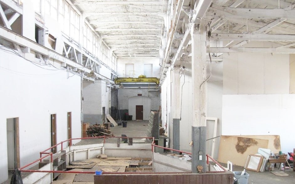 More Photos Of 32 Oak Hill Ln, Fitchburg Warehouse For Sale