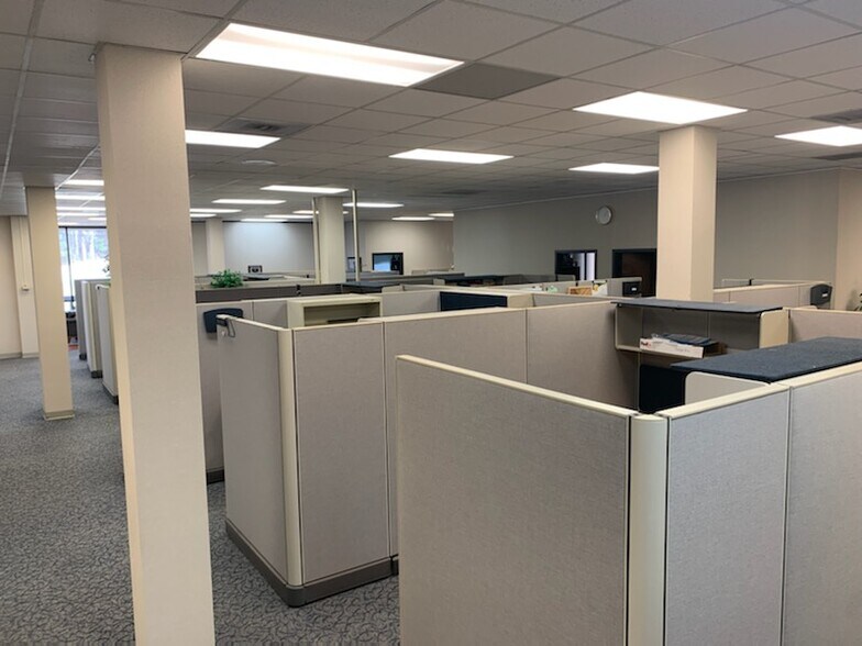 More Photos Of 1330 N Park St, Carrollton Medical For Sale