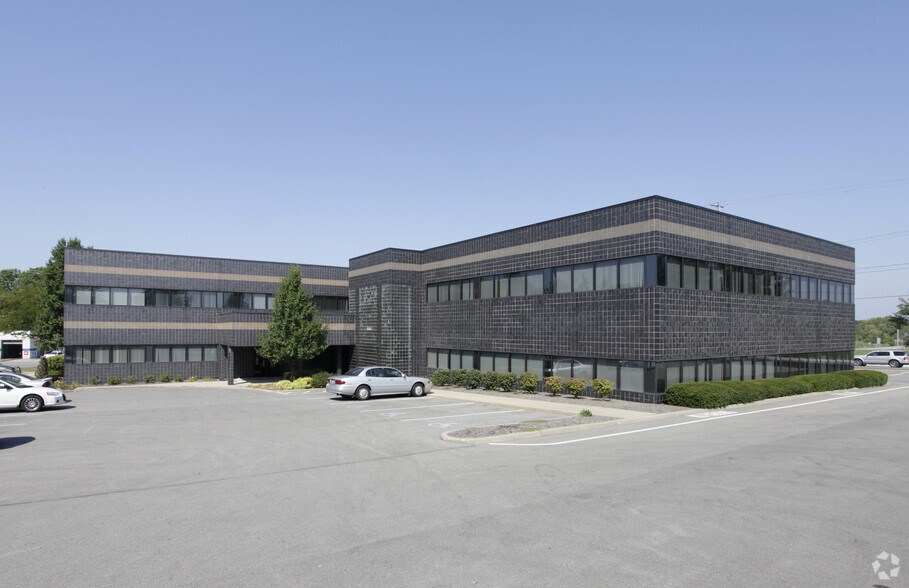 More Photos Of 5121 Mahoning Ave, Youngstown Medical For Sale
