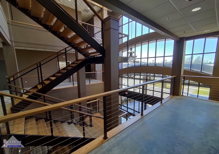 More Photos Of 2011 E 32nd St, Joplin Medical For Lease