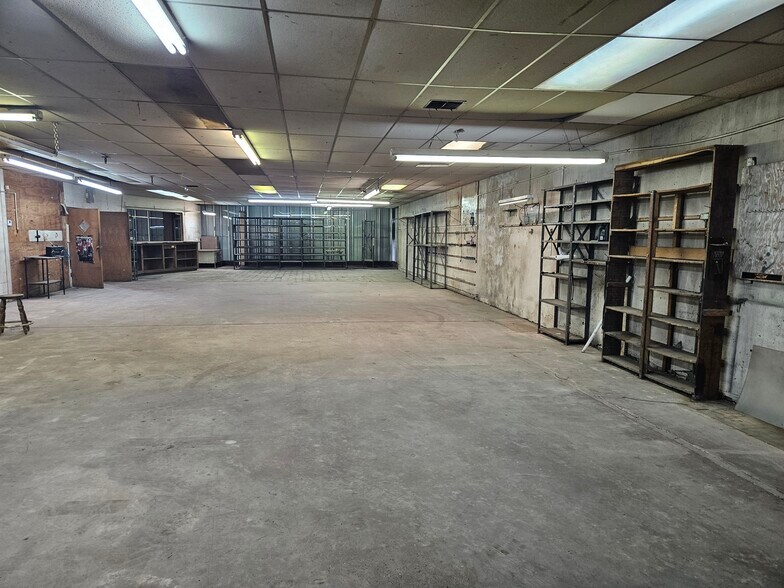 More Photos Of 4301 S Robinson Ave, Oklahoma City Freestanding For Sale