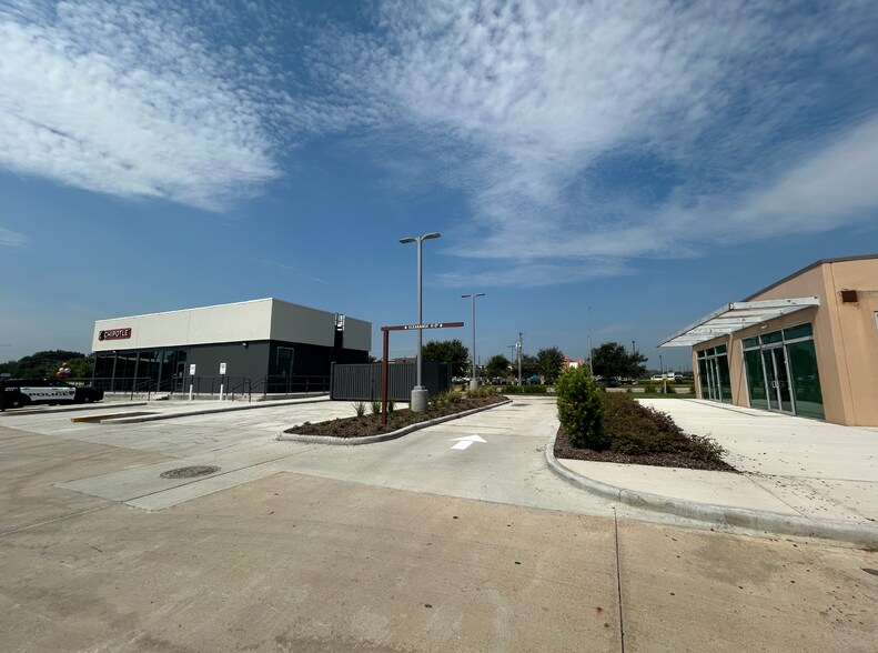 More Photos Of 10555 Pearland Pky, Houston Unknown For Sale