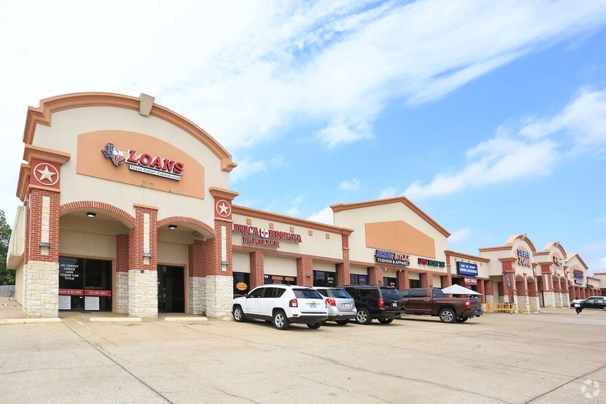 Primary Photo Of 2707-2709 S Buckner Blvd, Dallas Unknown For Lease