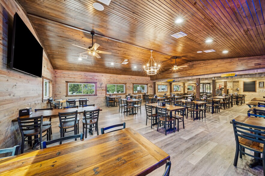 More Photos Of 29301 Hwy 82 Hwy, Park Hill Restaurant For Sale