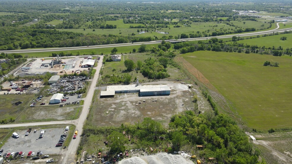 More Photos Of 611 Azalea Dr, Muskogee Warehouse For Sale