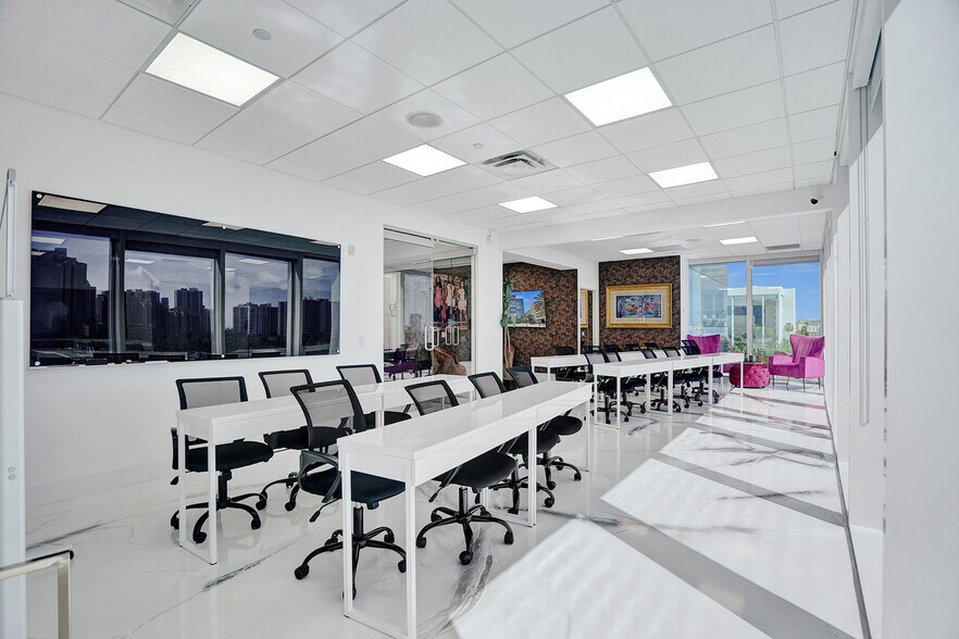 More Photos Of 18851 NE 29th Ave, Aventura Coworking Space