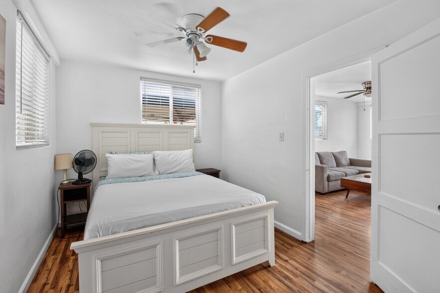 More Photos Of 4918-4924 Santa Monica Ave, San Diego Apartments For Sale