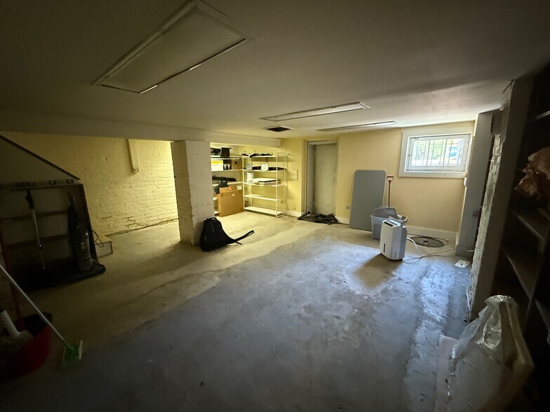 More Photos Of 705 Prince St, Alexandria Office For Lease