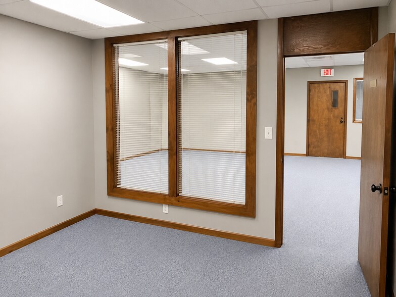 More Photos Of 156-158 Orange Ave, Walden Medical For Lease