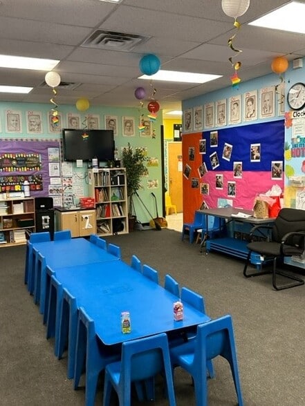 More Photos Of 401 Chester Pike, Darby Daycare Center For Sale