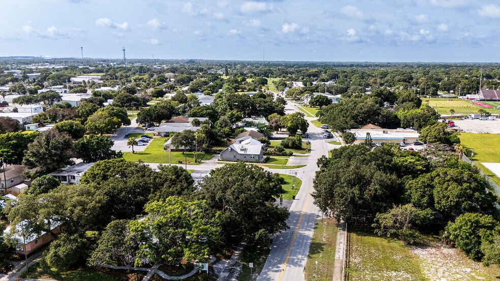 More Photos Of 1766 14th Ave, Vero Beach Restaurant For Sale