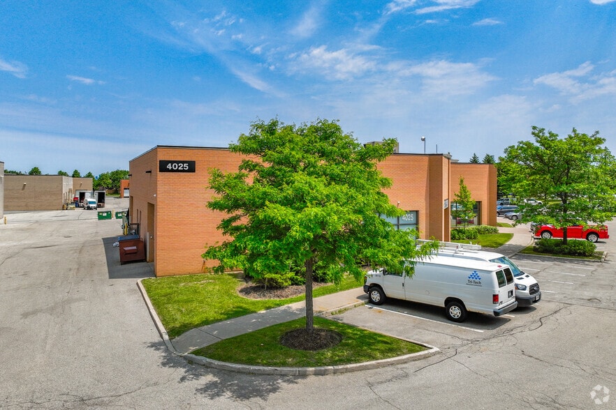 More Photos Of 4181 Sladeview Cres, Mississauga Unknown For Lease