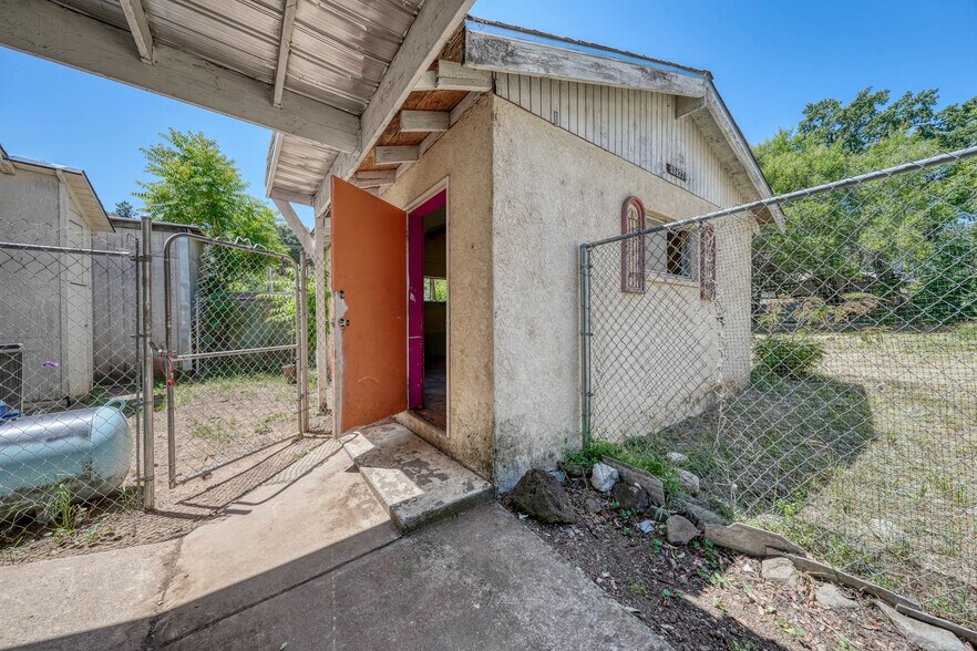 More Photos Of 12487 The Plaza, Clearlake Oaks Religious Facility For Sale