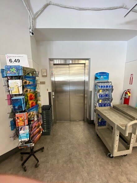 More Photos Of 2919 Kapiolani Blvd, Honolulu Unknown For Lease