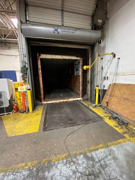 More Photos Of 526 Milburn Ave, Dayton Warehouse For Sale