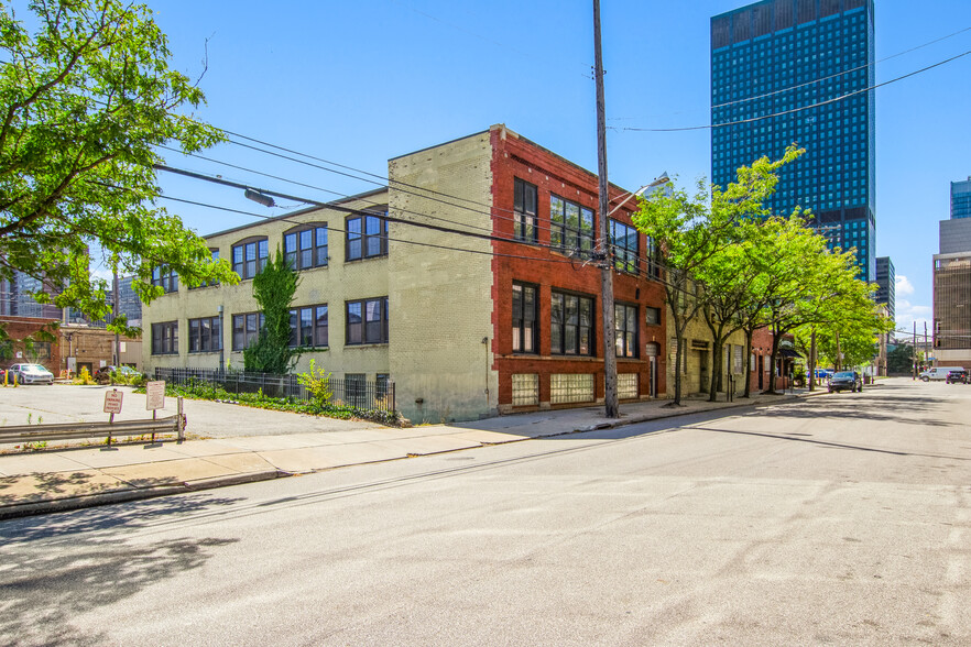 Primary Photo Of 1432 Hamilton Ave, Cleveland Office For Sale