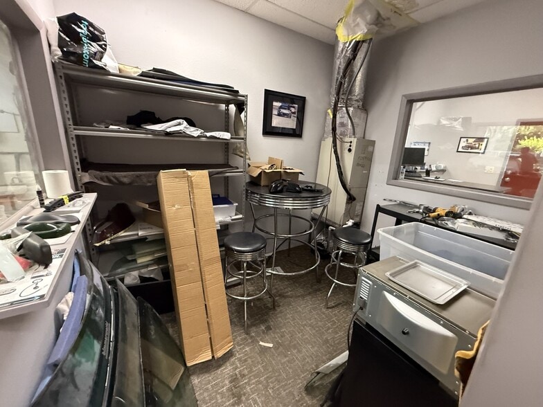 More Photos Of 5508 Benchmark Ln, Sanford Warehouse For Sale
