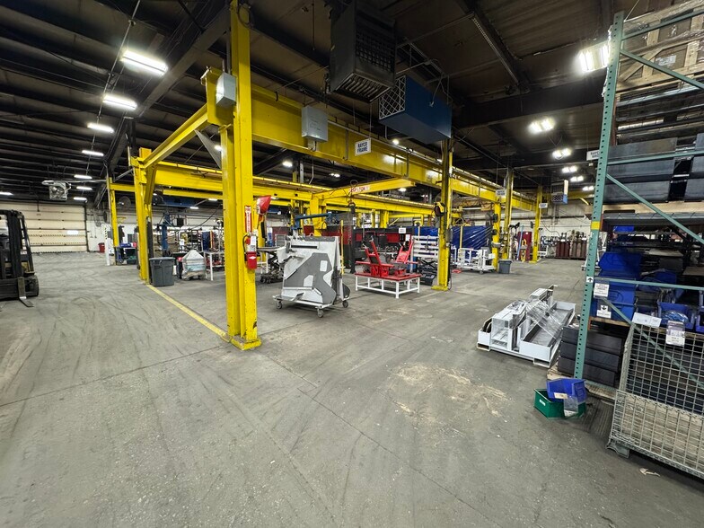 More Photos Of 3432 W Highview Dr, Grand Chute Manufacturing For Lease