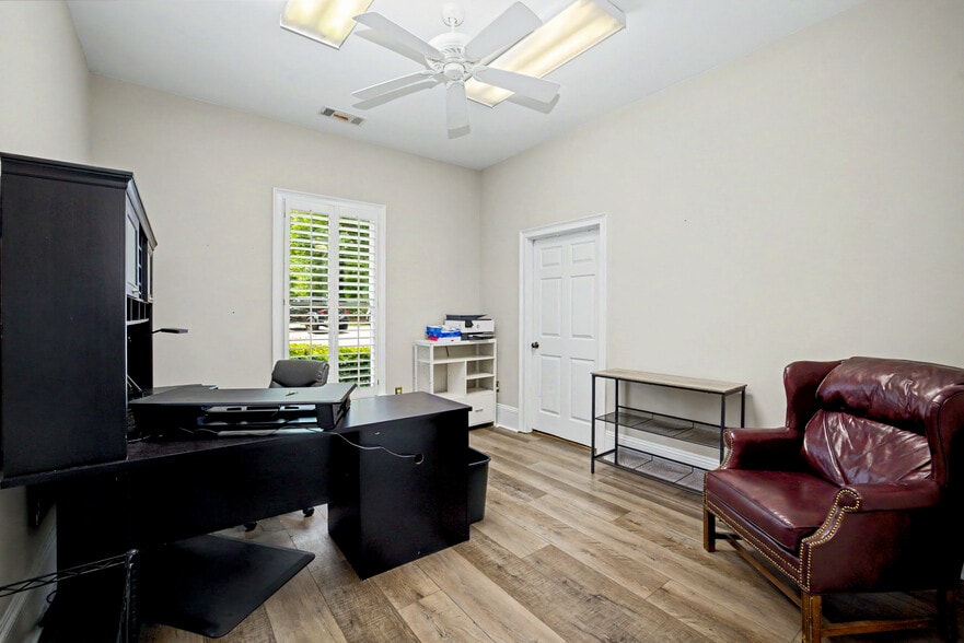 More Photos Of 195 N Jeff Davis Dr, Fayetteville Office Residential For Sale