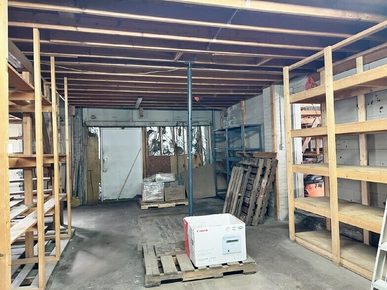 More Photos Of 511 N Marion St, Kirksville Flex For Sale