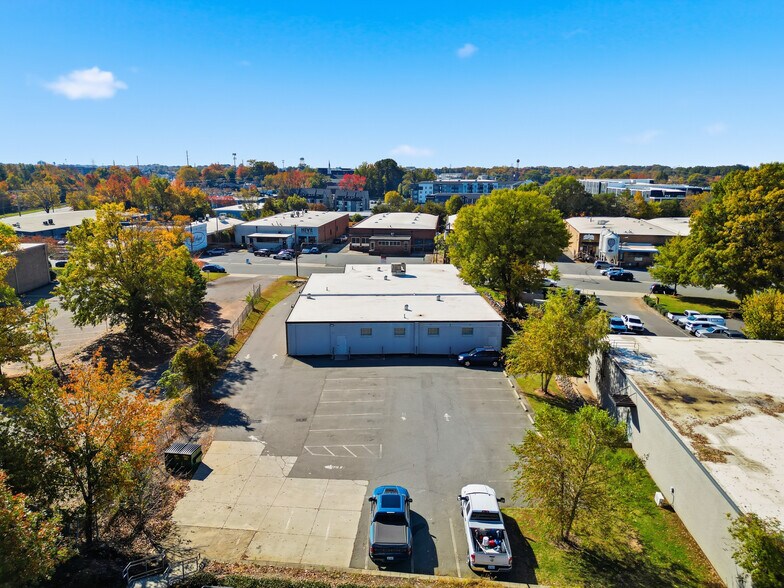 More Photos Of 130 Southside Dr, Charlotte Freestanding For Sale
