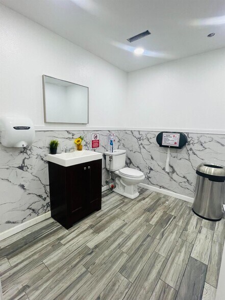 More Photos Of 942 N Hunter St, Stockton Office Residential For Sale