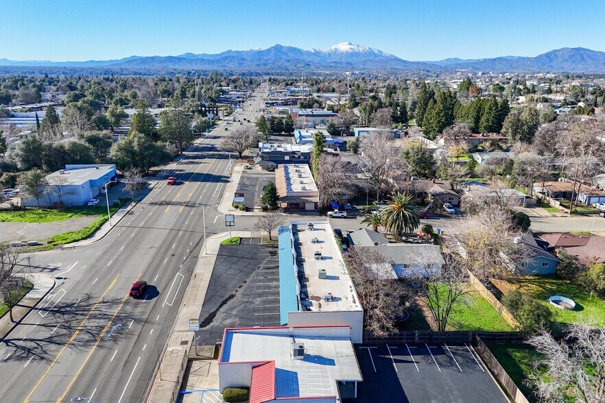 More Photos Of 1556 Hartnell Ave, Redding Office For Sale