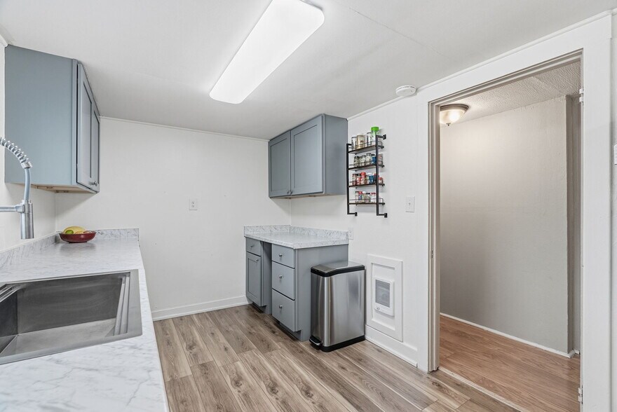 More Photos Of 180 2nd St, Cathlamet Apartments For Sale