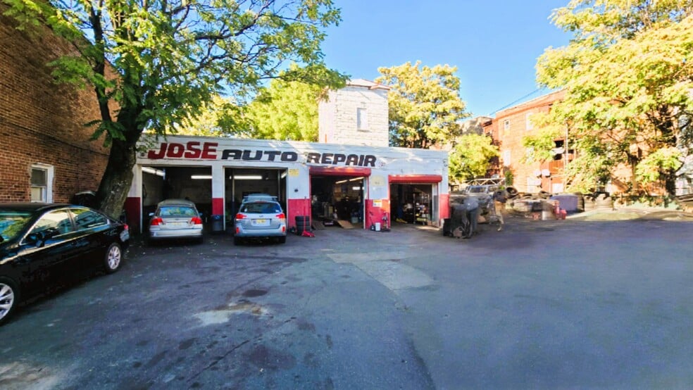 More Photos Of 422 Monroe St, Passaic Auto Repair For Sale