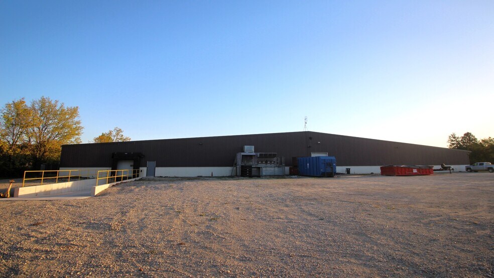 More Photos Of 2051 Riverfork Dr, Huntington Manufacturing For Lease