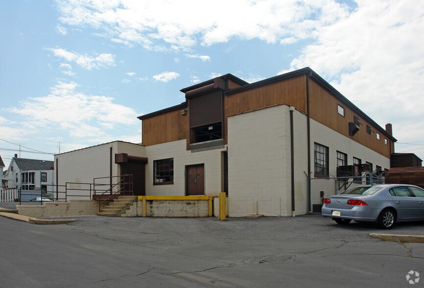 More Photos Of 720 N Mulberry St, Hagerstown Office For Sale