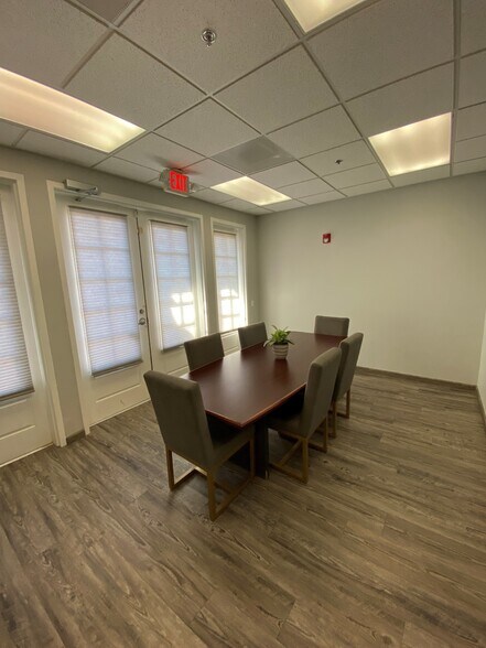 More Photos Of 3223 E Warm Springs Rd, Las Vegas Office For Lease