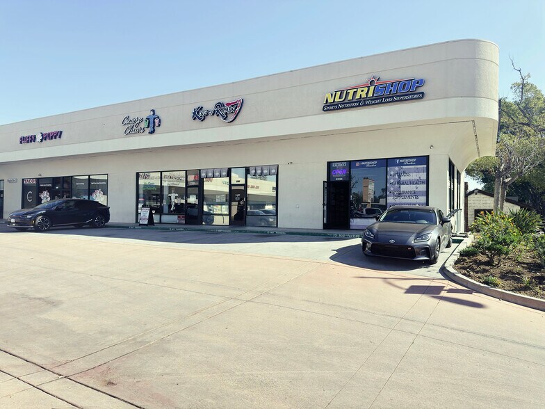 Primary Photo Of 2391 E Colorado Blvd, Pasadena Restaurant For Lease