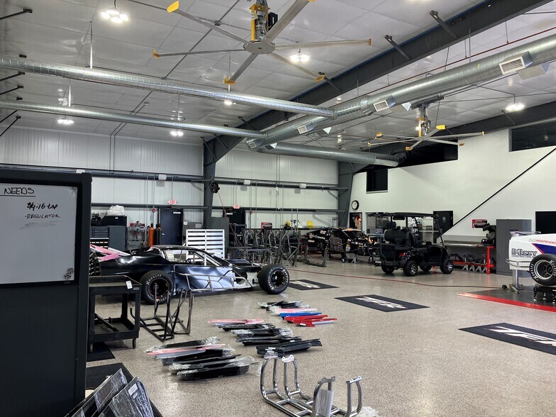 More Photos Of 160 Hartwell St, West Boylston Industrial For Lease