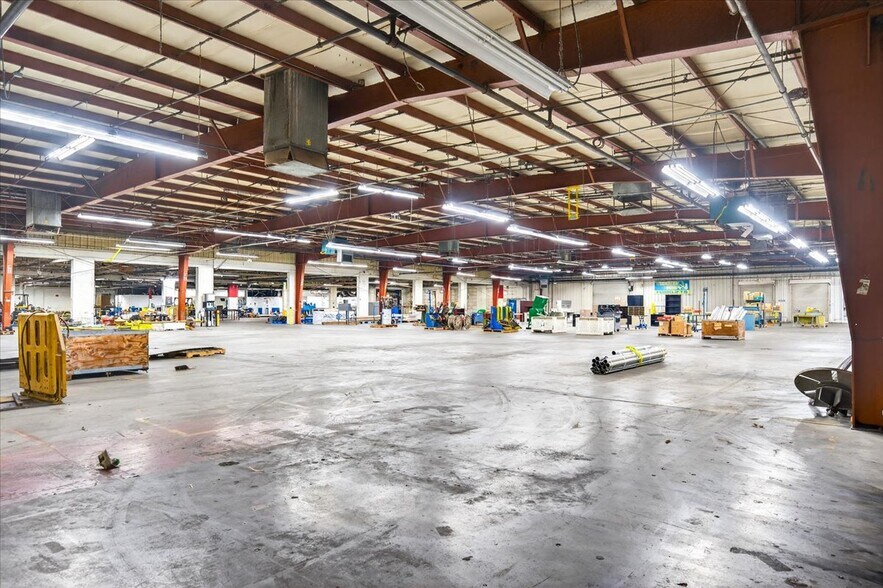 More Photos Of 1121 Annadale Ave, Sanger Refrigeration Cold Storage For Lease