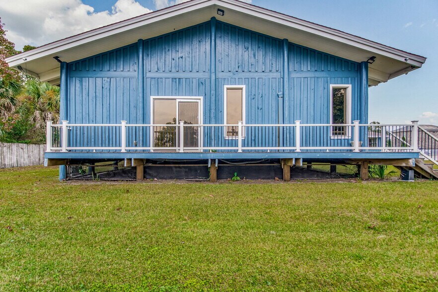 More Photos Of 725 S J St, Pensacola Office Residential For Sale