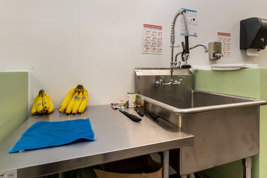 More Photos Of 1502 W Chester Pike, West Chester Storefront For Sale