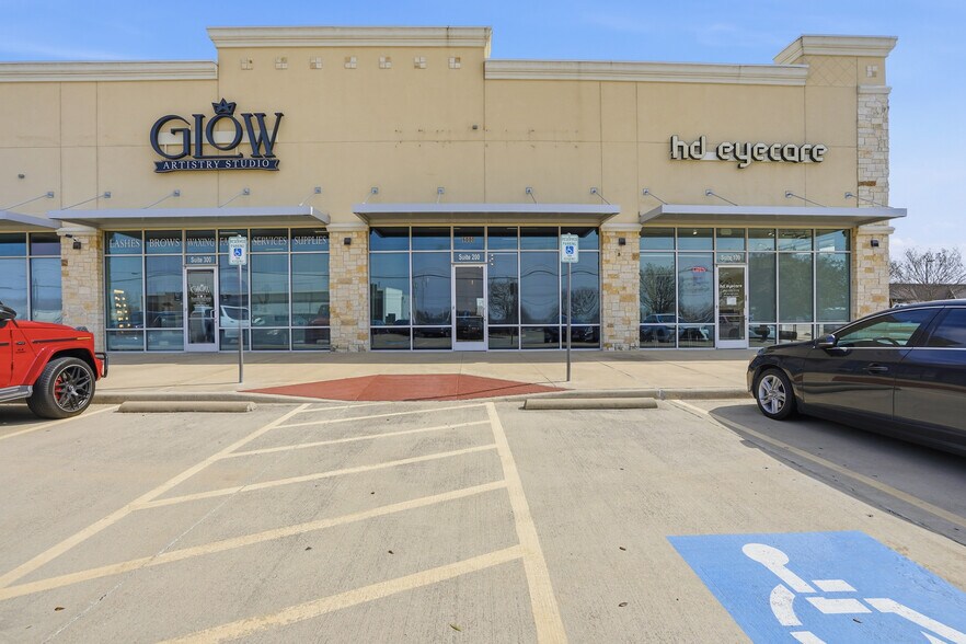More Photos Of 6000 Denton Hwy, Watauga General Retail For Lease